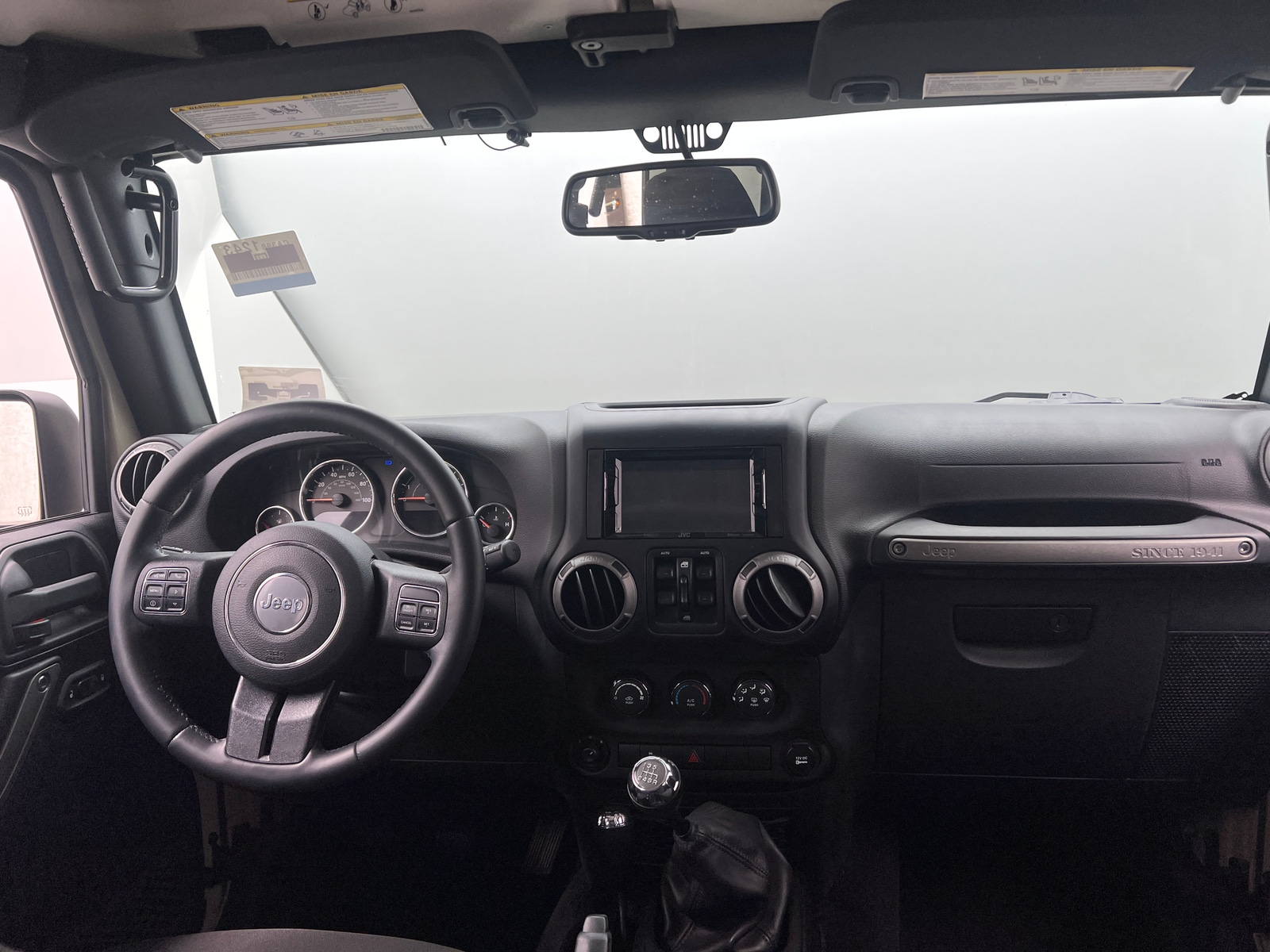 Thumbnail: 2017 Jeep Wrangler - 3