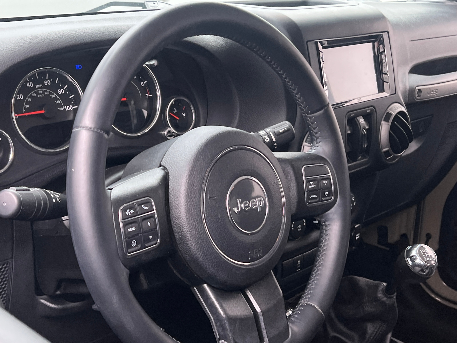 Thumbnail: 2017 Jeep Wrangler - 5