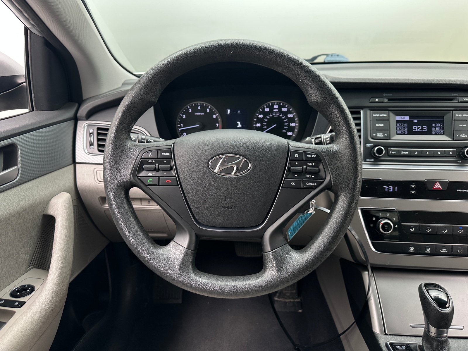 Thumbnail: 2017 Hyundai Sonata - 5