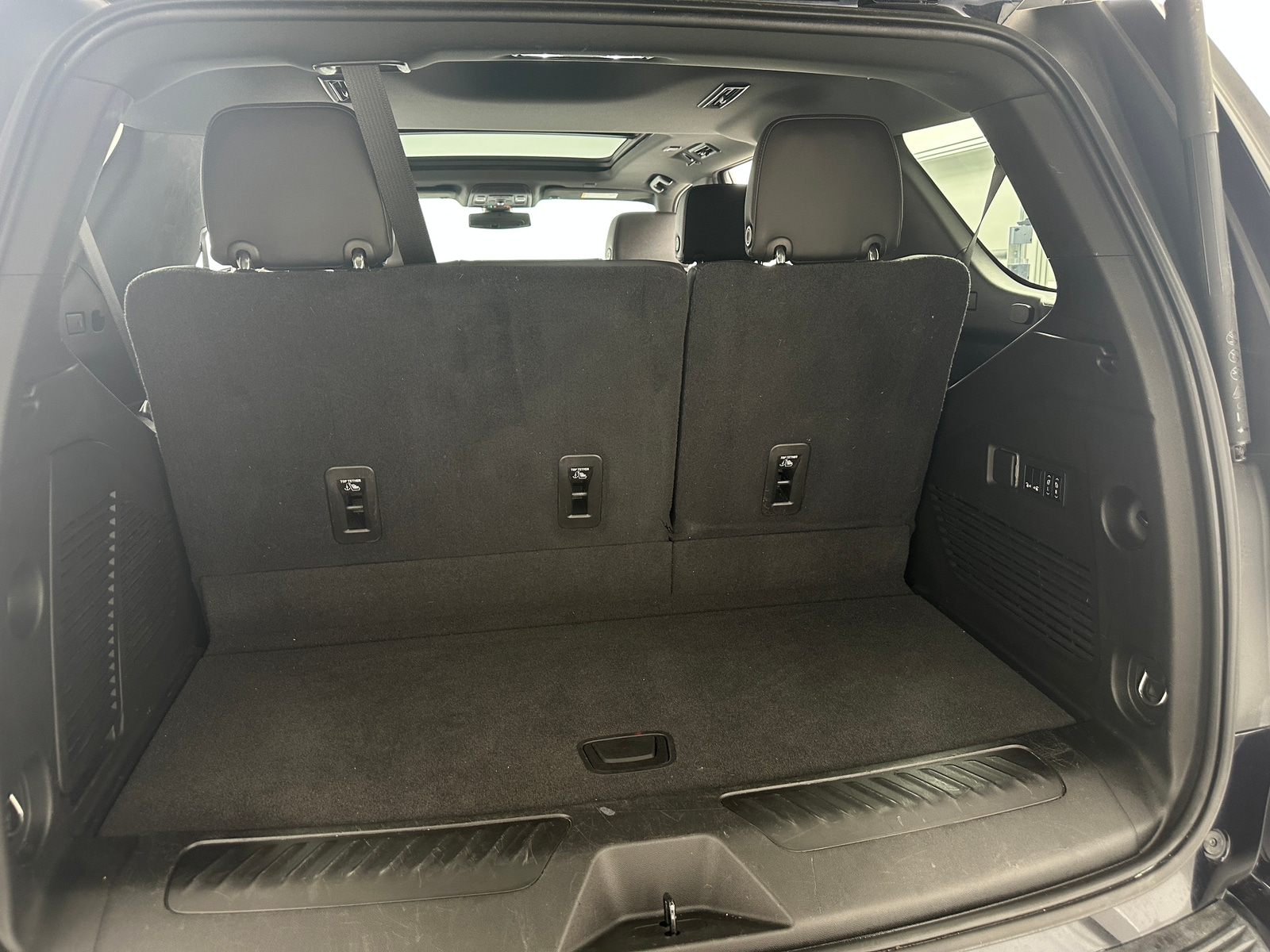 Thumbnail: 2021 Chevrolet Tahoe - 6