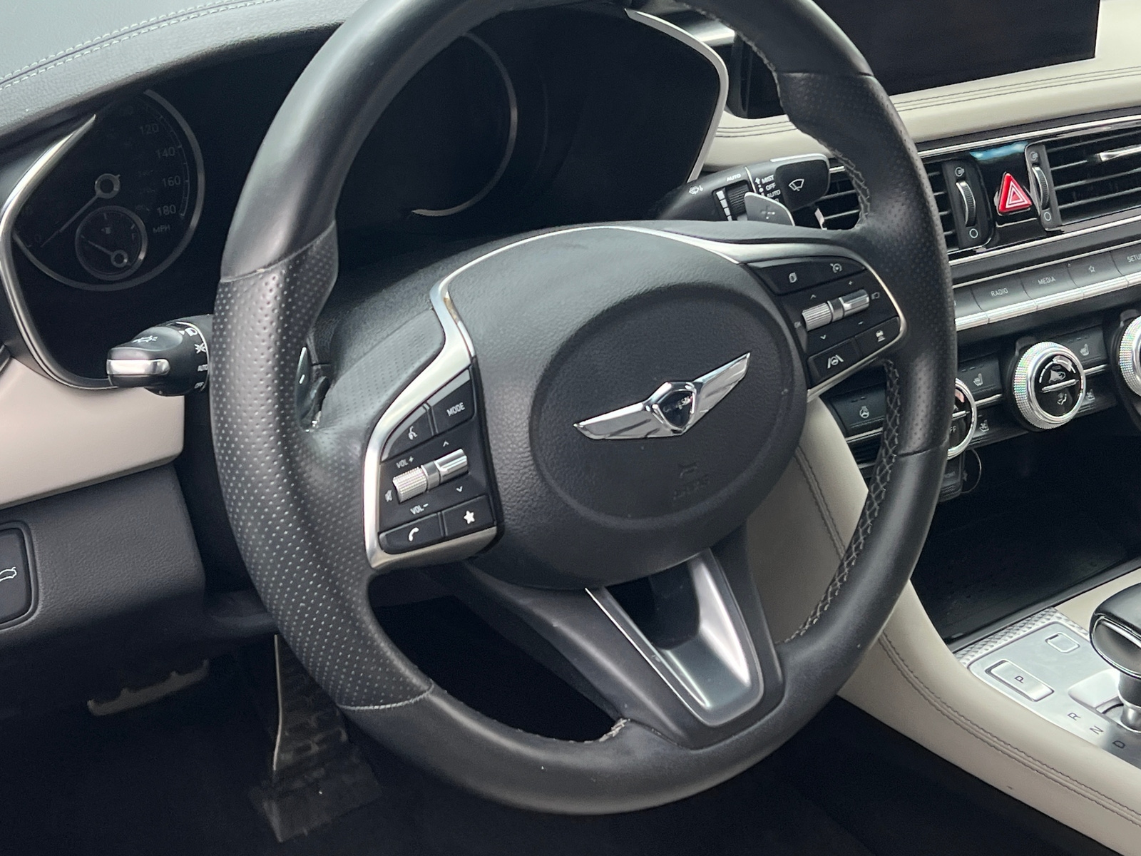 Thumbnail: 2022 Genesis G70 - 4