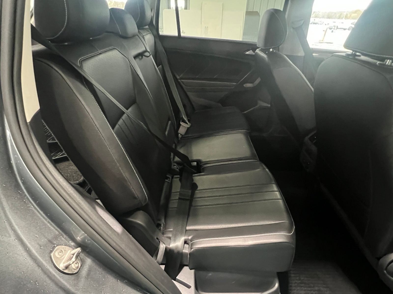 Thumbnail: 2022 Volkswagen Tiguan - 6