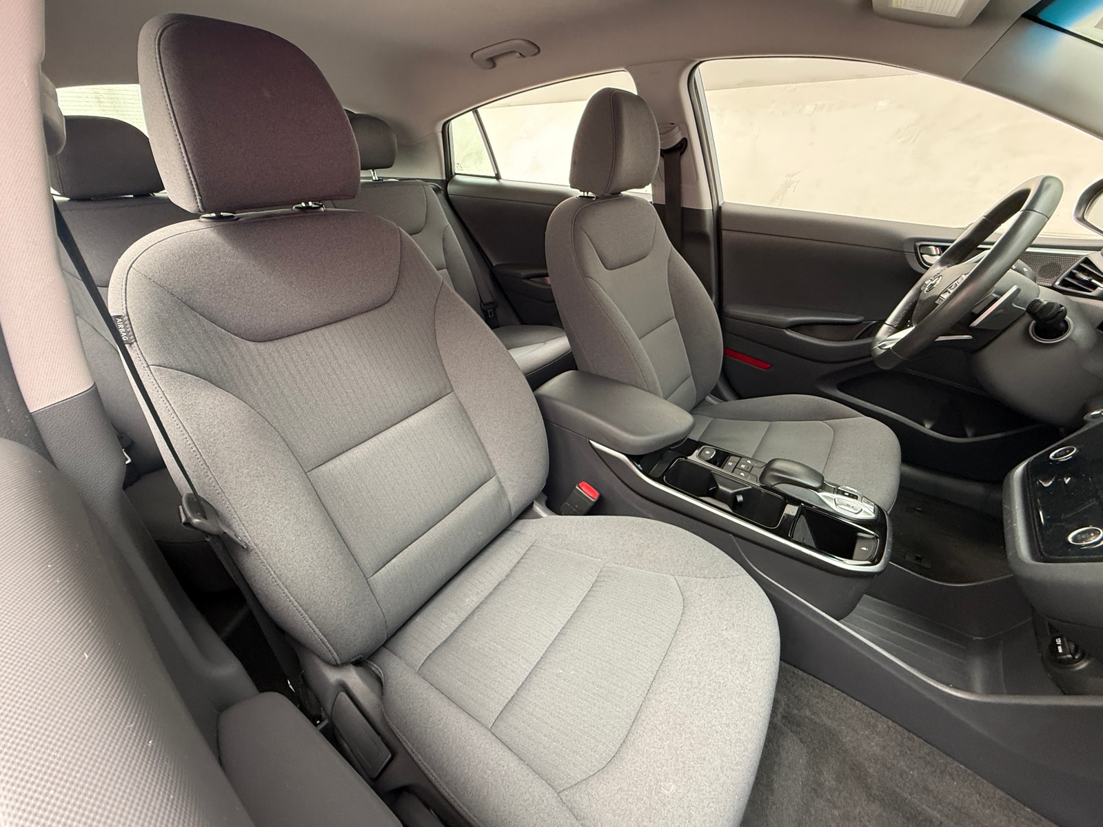 Thumbnail: 2020 Hyundai Ioniq - 2