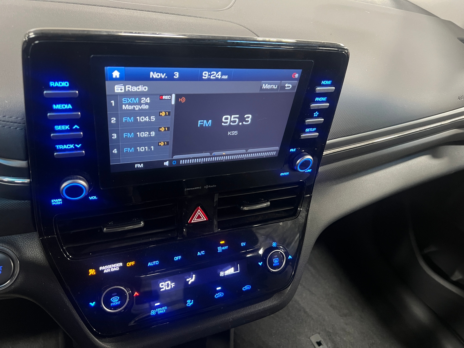 Thumbnail: 2020 Hyundai Ioniq - 4