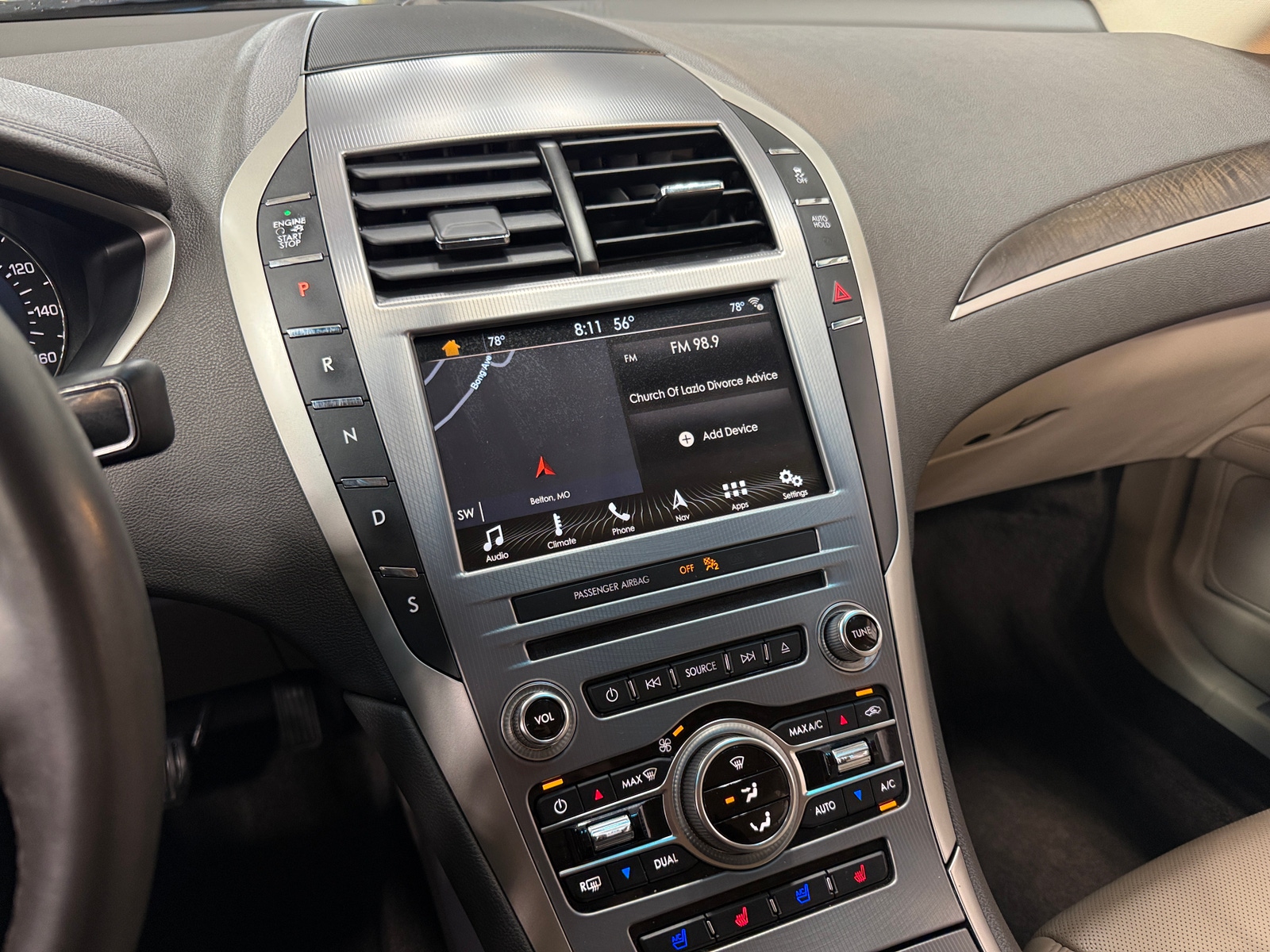 Thumbnail: 2017 Lincoln MKZ - 3