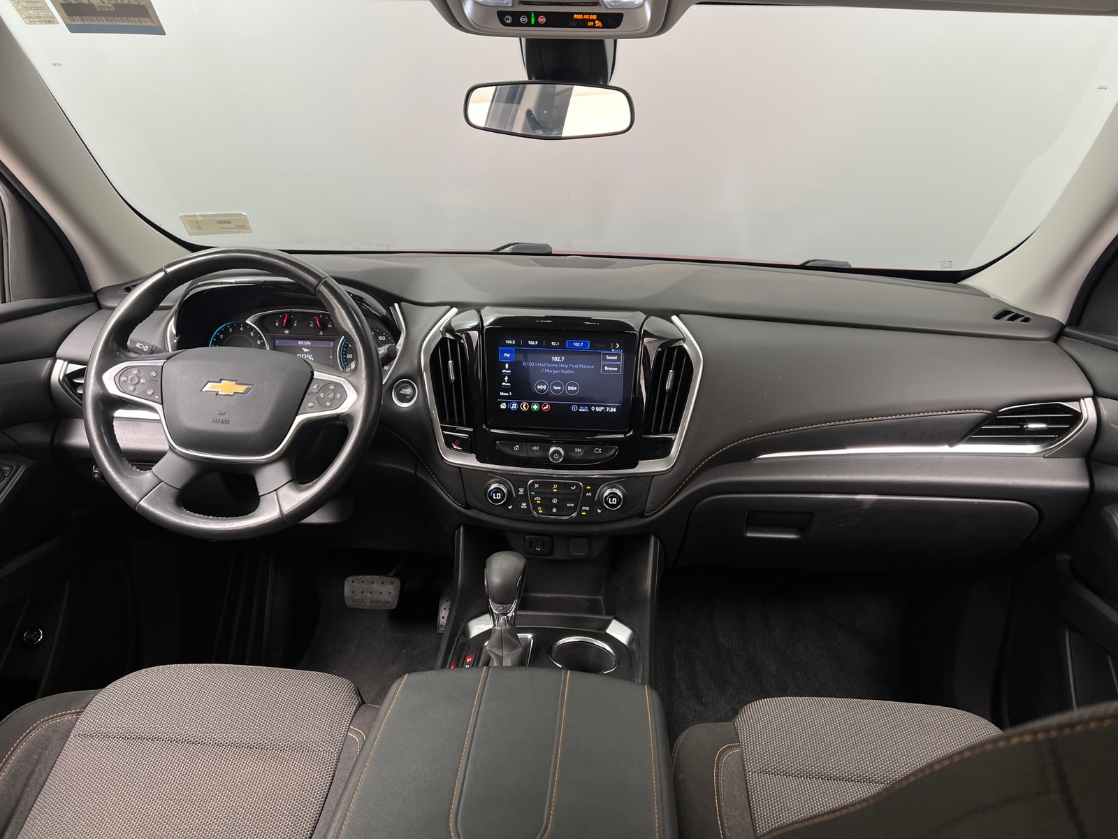 Thumbnail: 2021 Chevrolet Traverse - 3