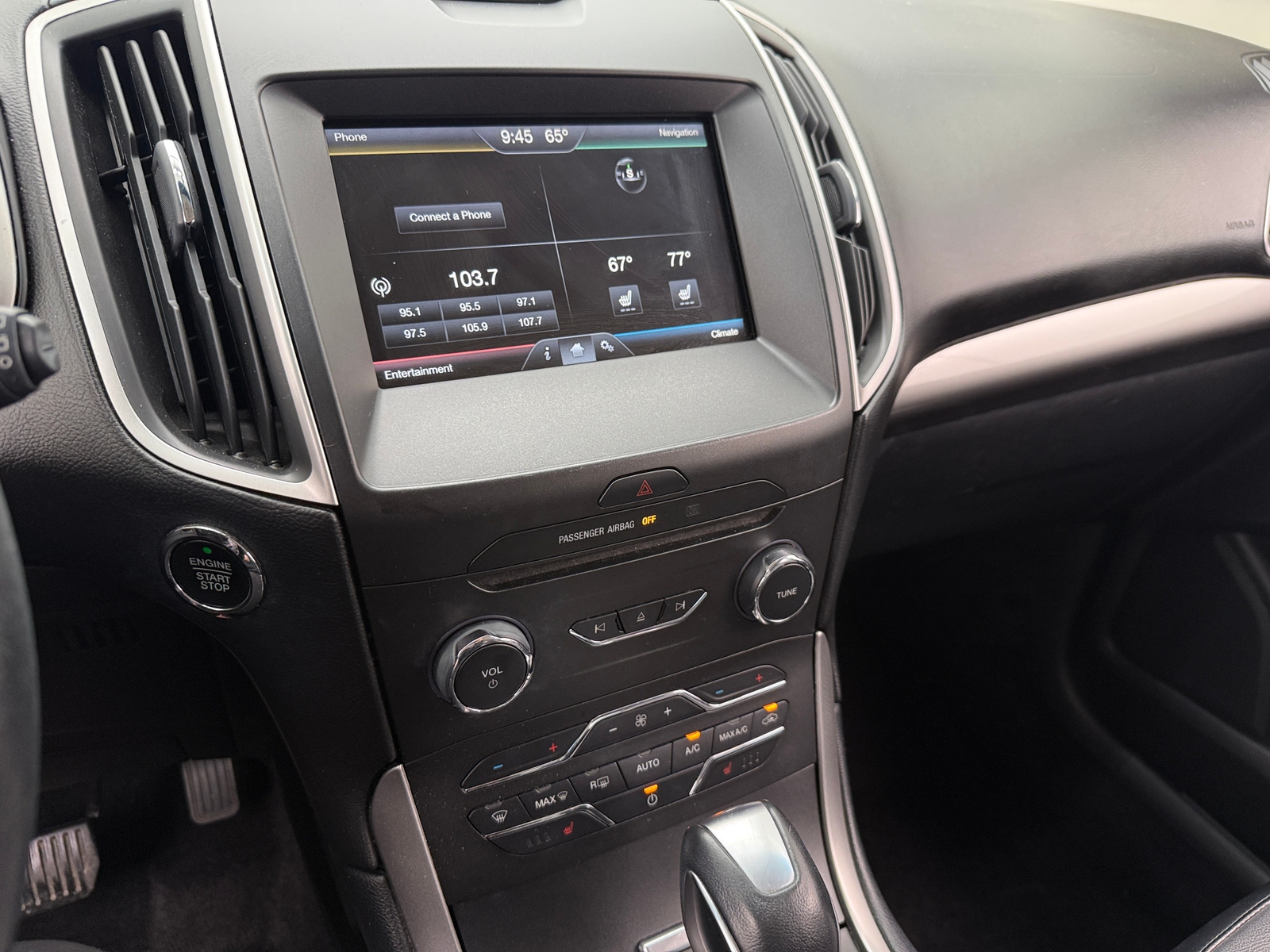 Thumbnail: 2015 Ford Edge - 3