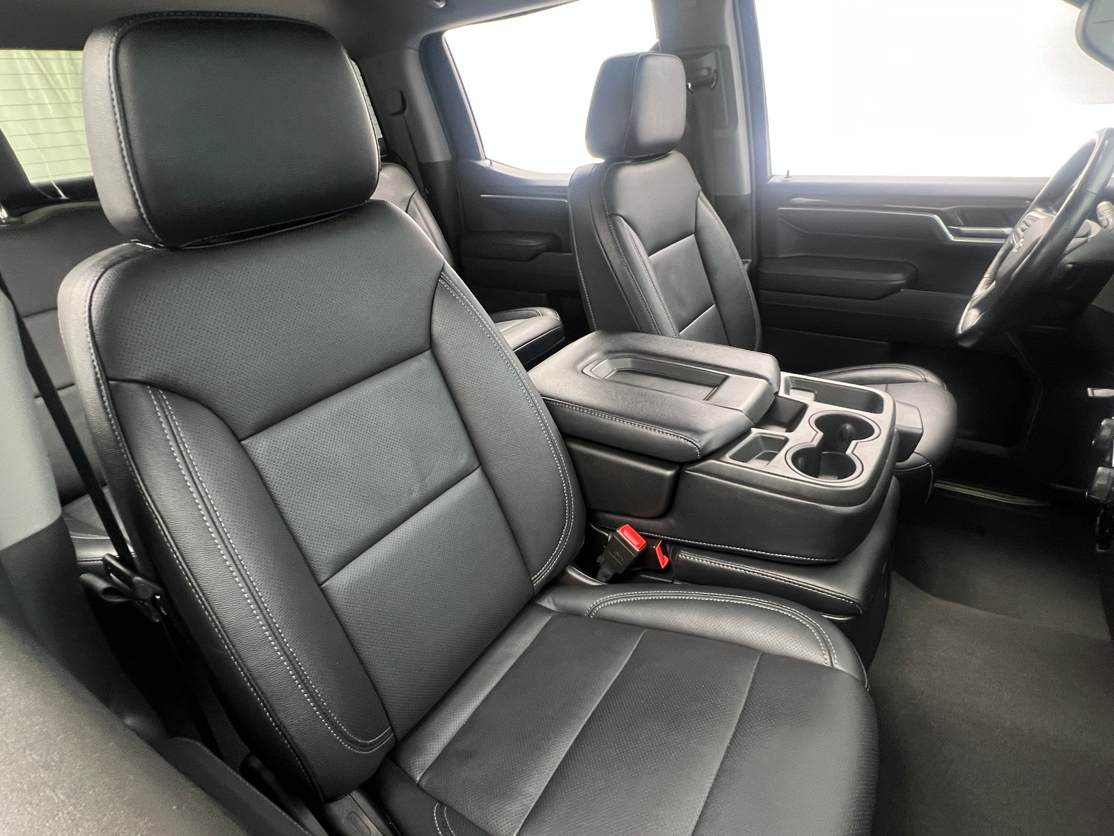 Thumbnail: 2022 Chevrolet Silverado 1500 - 2