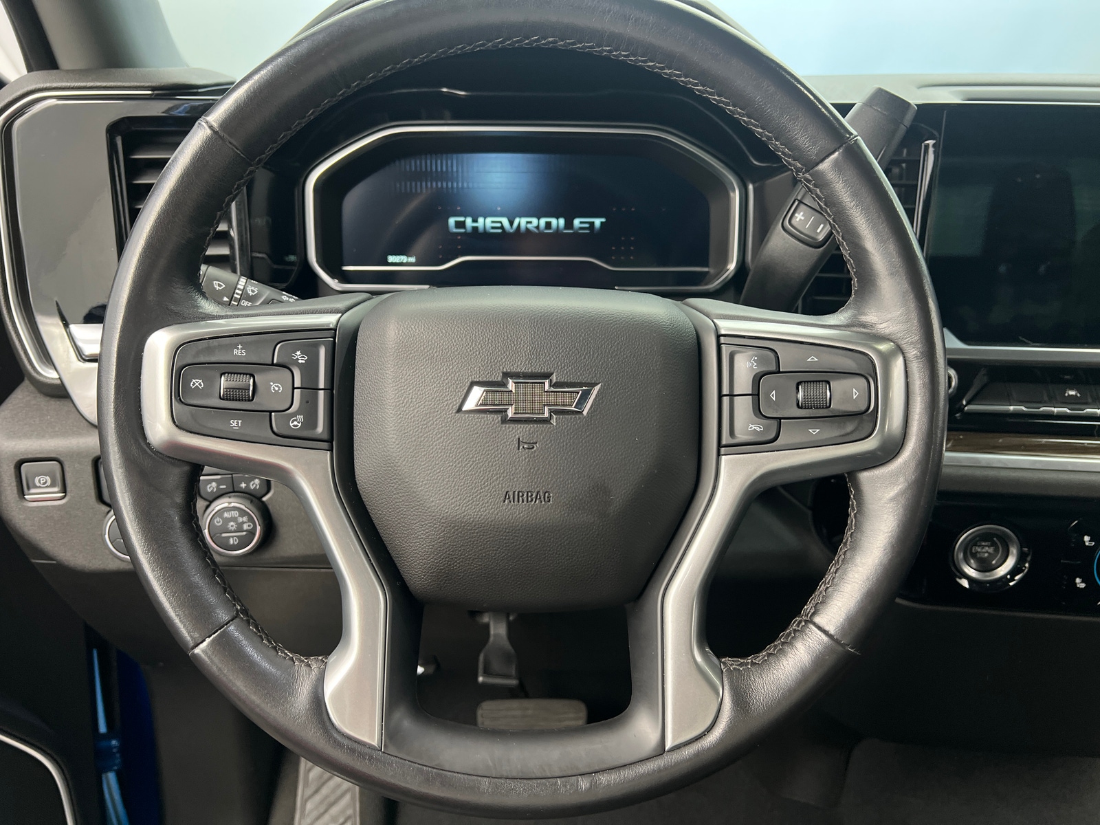 Thumbnail: 2022 Chevrolet Silverado 1500 - 5