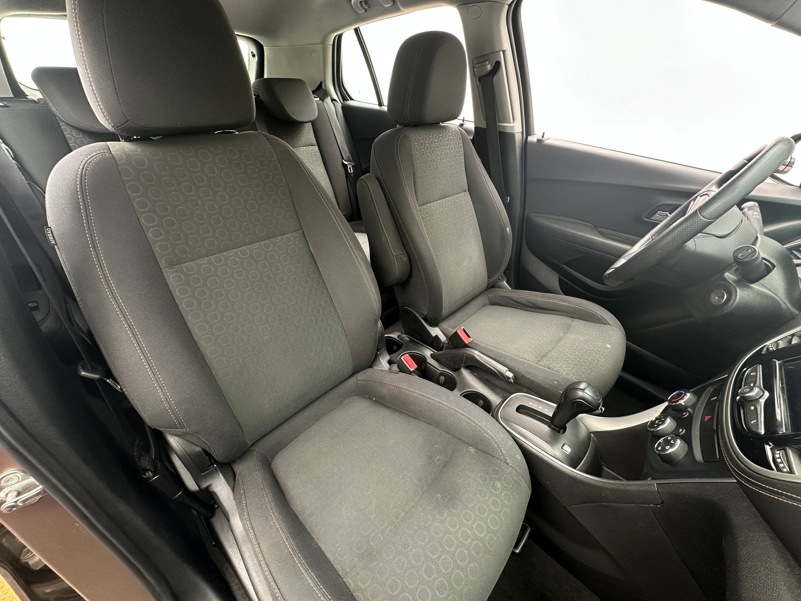 Thumbnail: 2018 Chevrolet Trax - 2