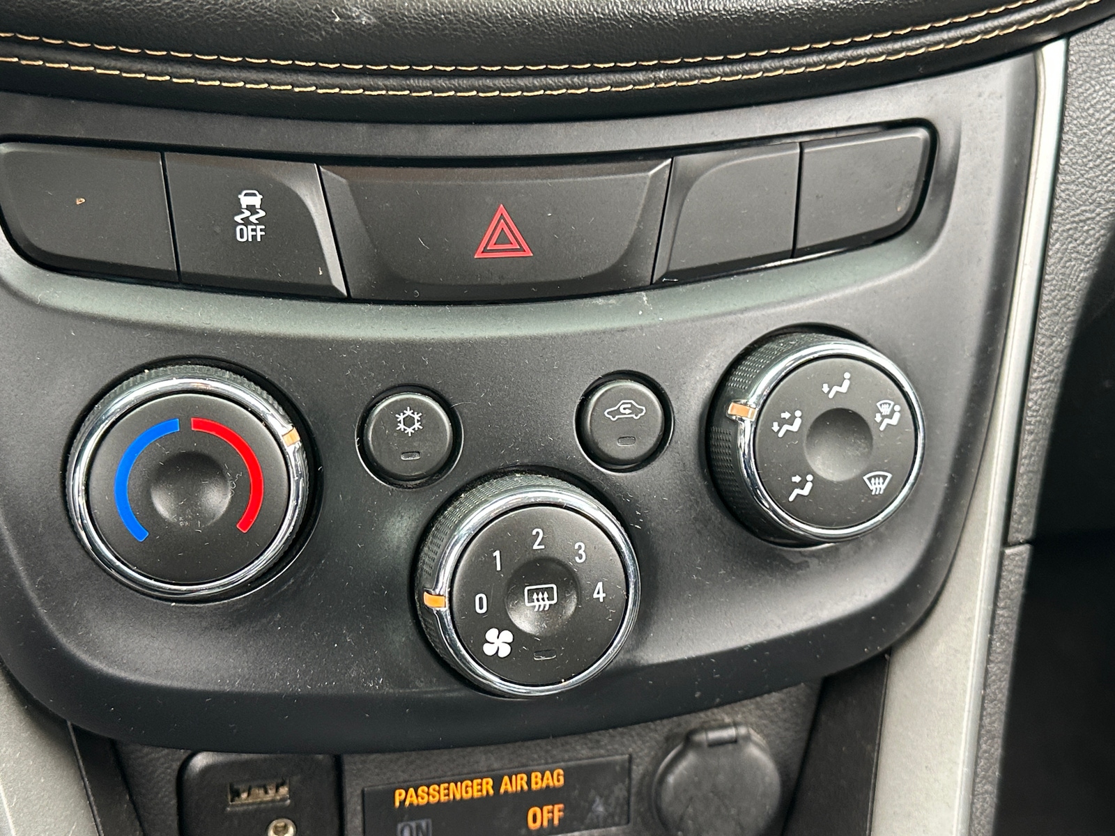 Thumbnail: 2018 Chevrolet Trax - 4