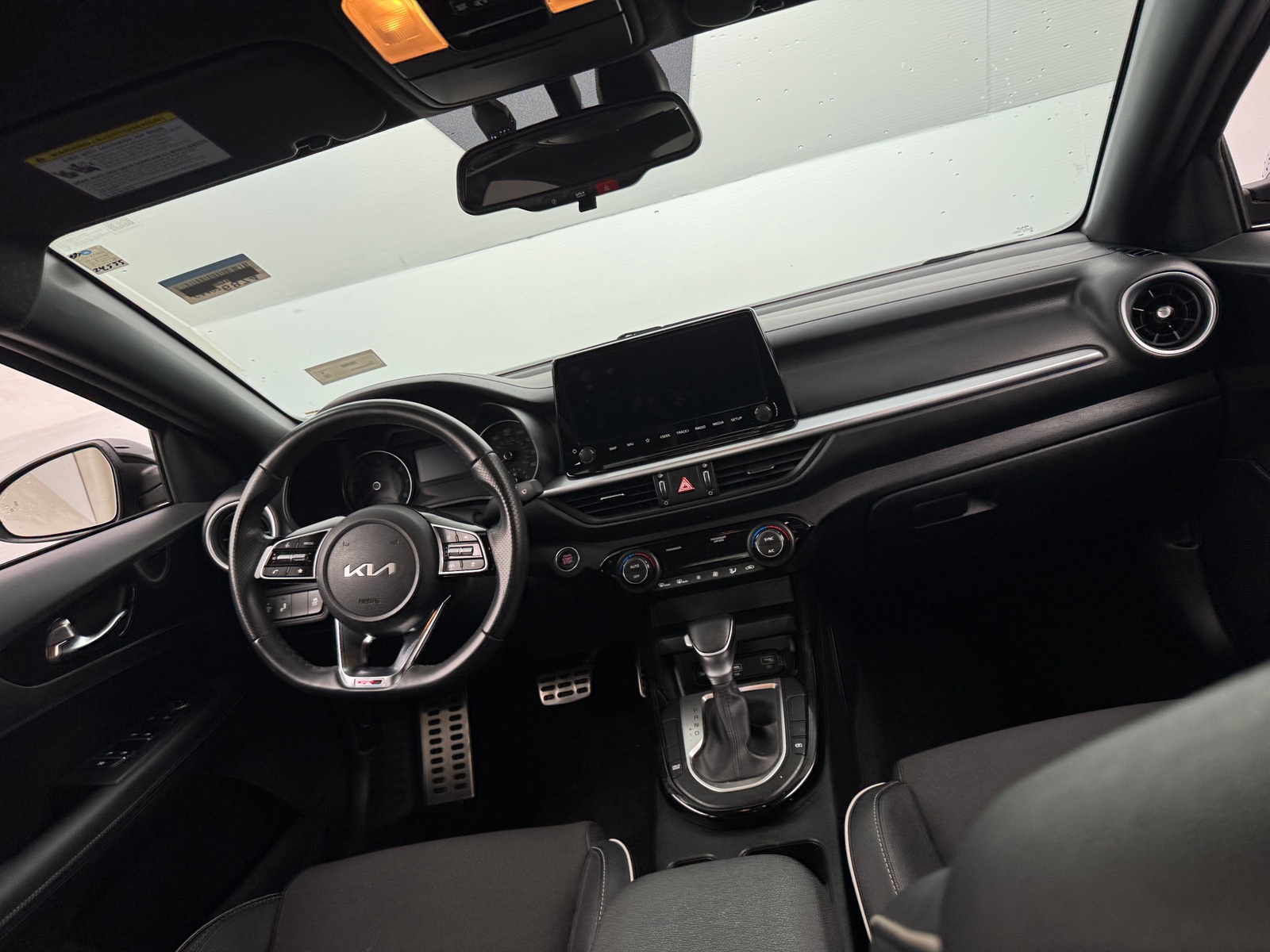 Thumbnail: 2024 Kia Forte - 3