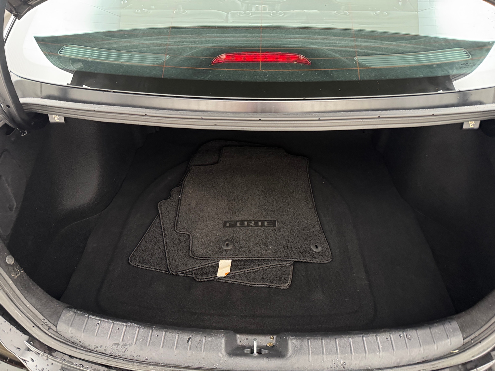 Thumbnail: 2024 Kia Forte - 7