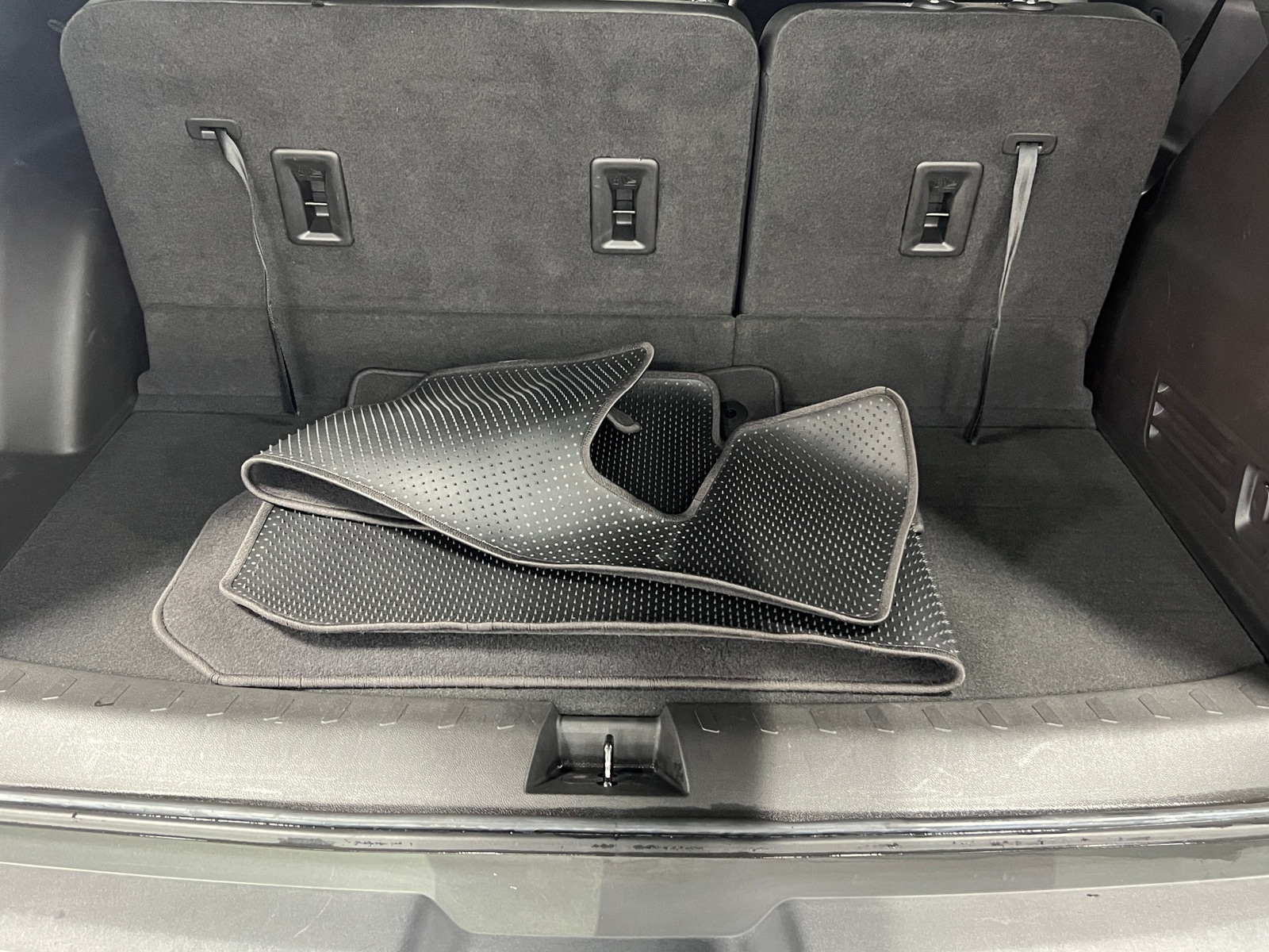 Thumbnail: 2022 Chevrolet Traverse - 6