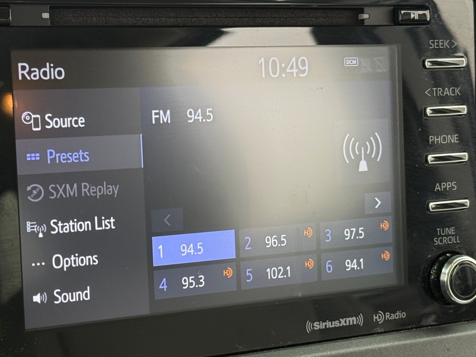Thumbnail: 2018 Toyota Sienna - 3