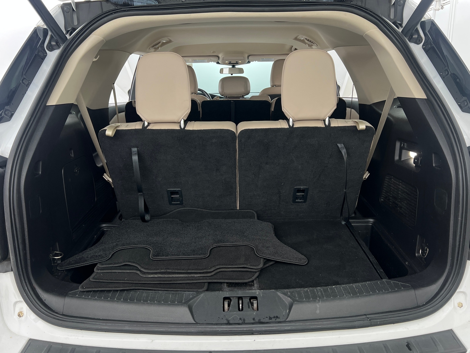 Thumbnail: 2020 Ford Explorer - 7