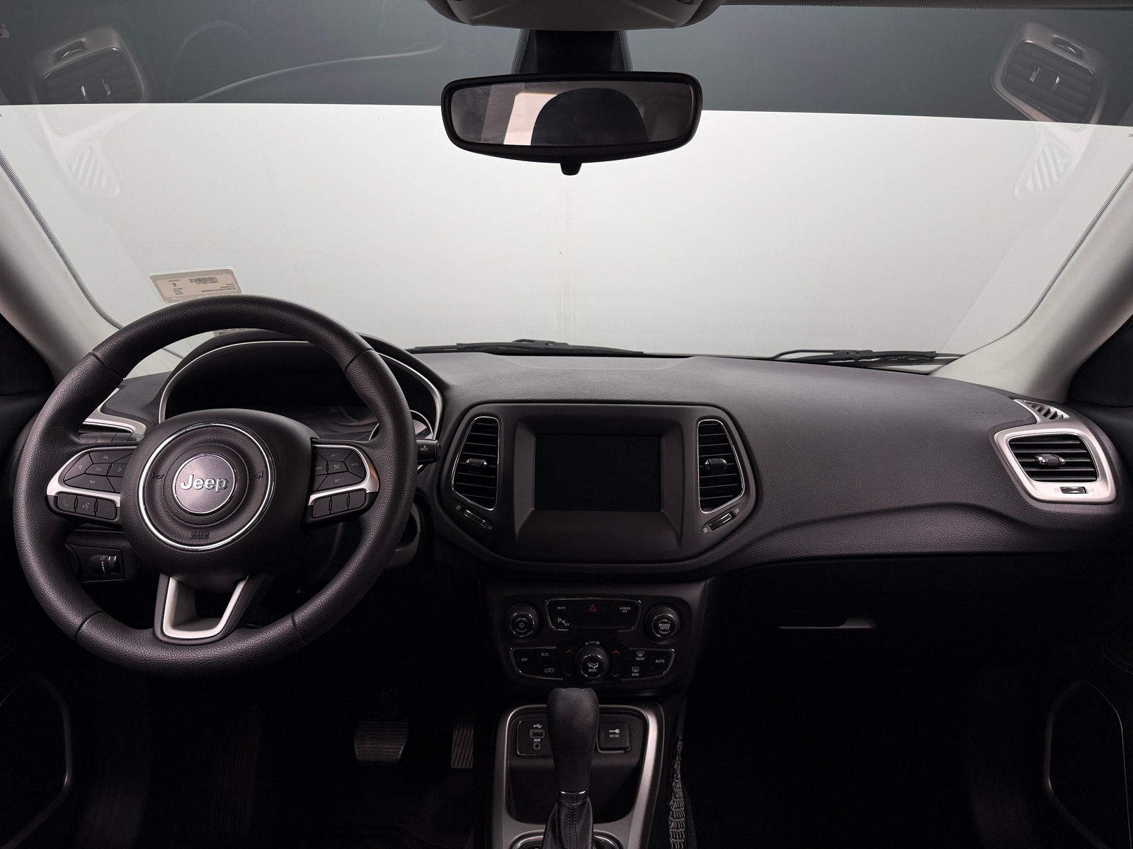 Thumbnail: 2018 Jeep Compass - 3