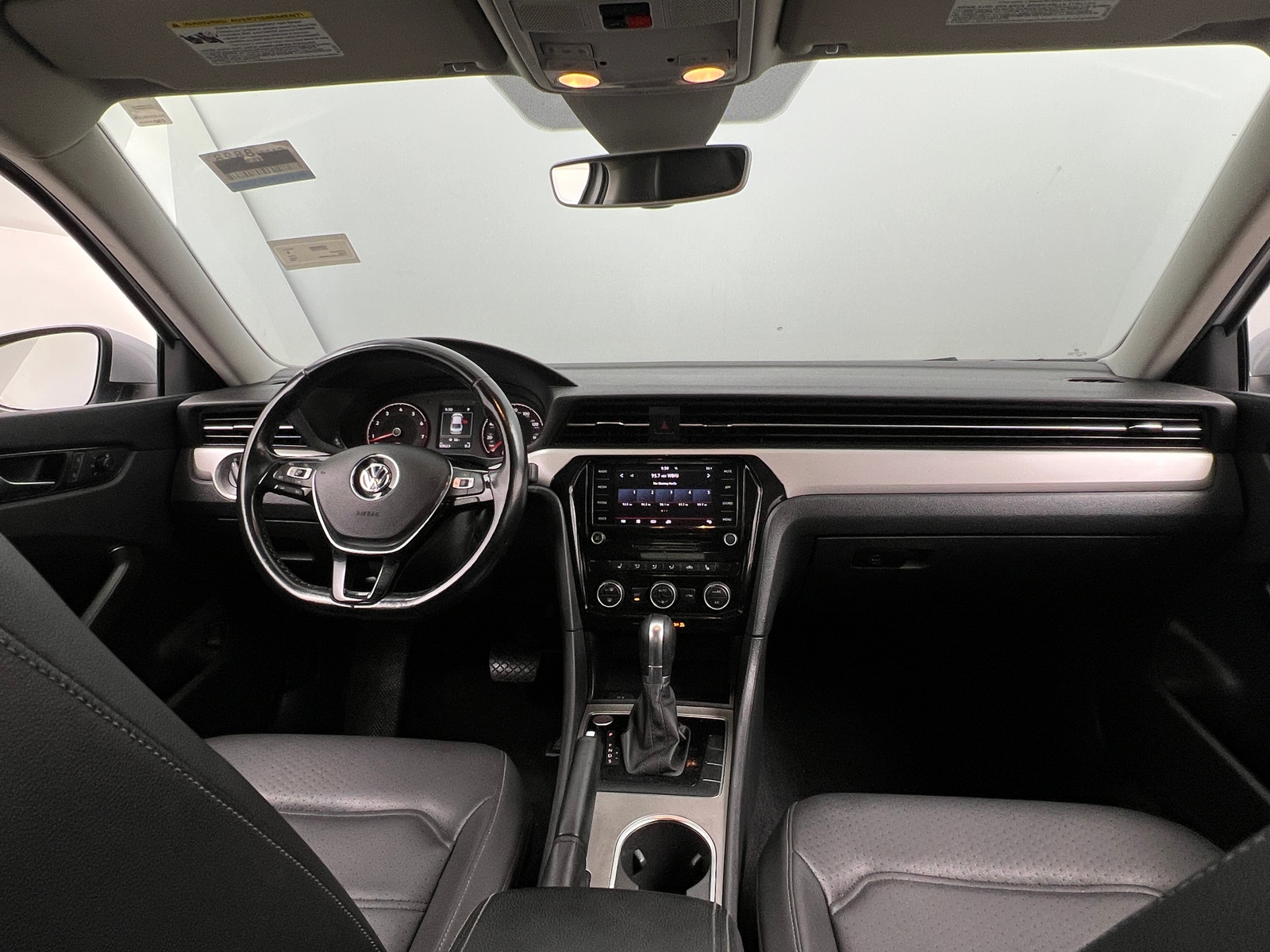 Thumbnail: 2020 Volkswagen Passat - 2