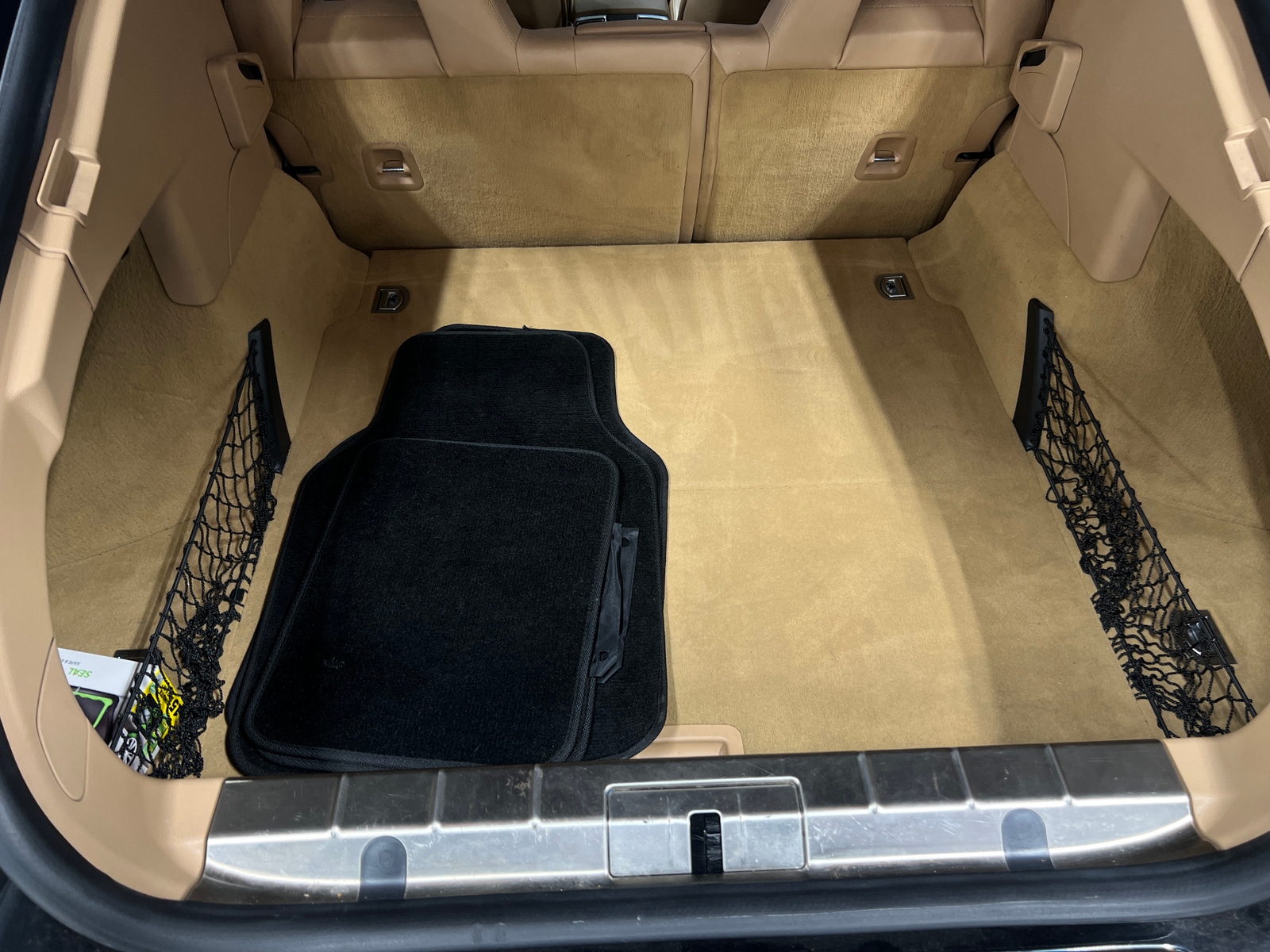 Thumbnail: 2010 Porsche Panamera - 6