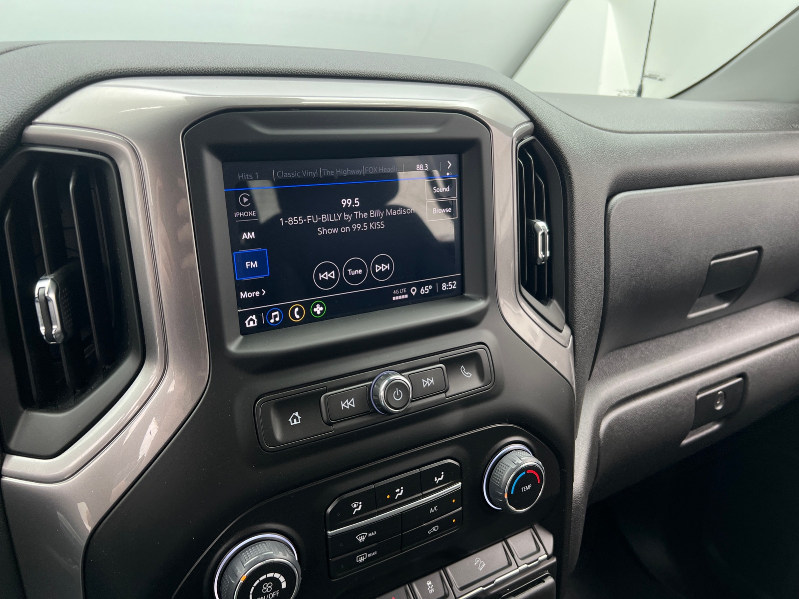 Thumbnail: 2024 Chevrolet Silverado 1500 - 4