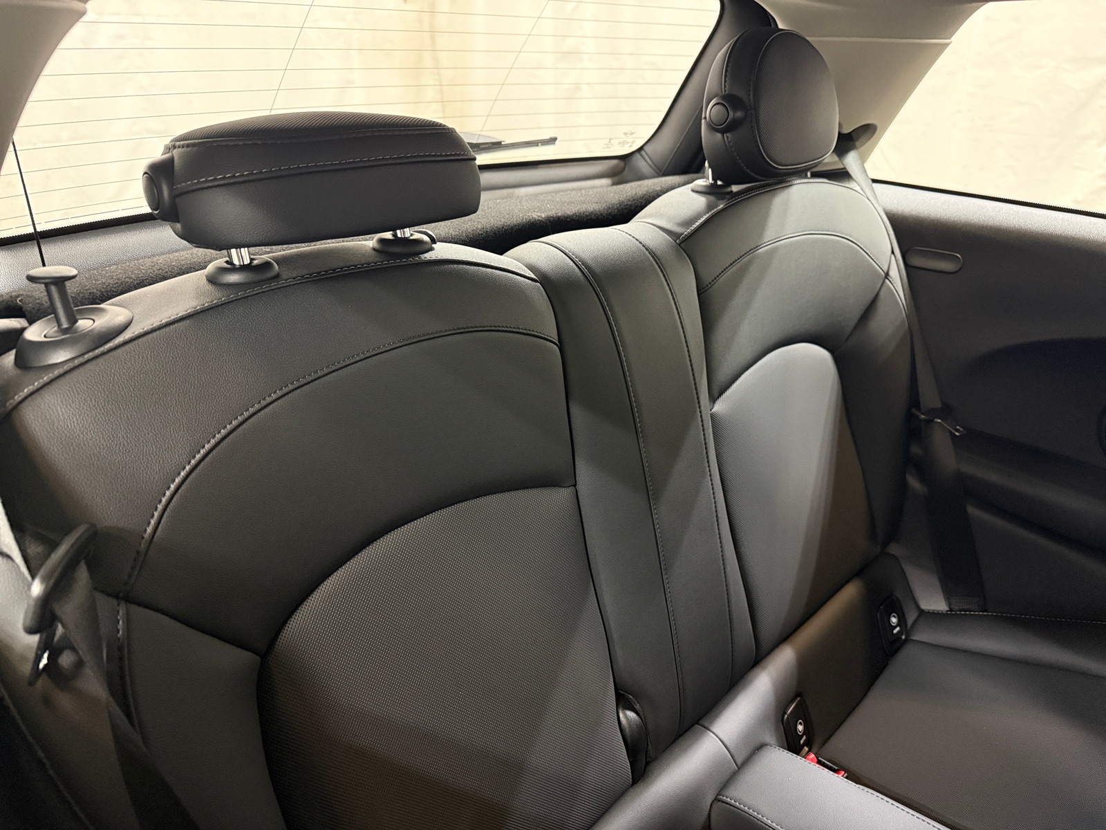 Thumbnail: 2023 MINI Cooper Hardtop - 5