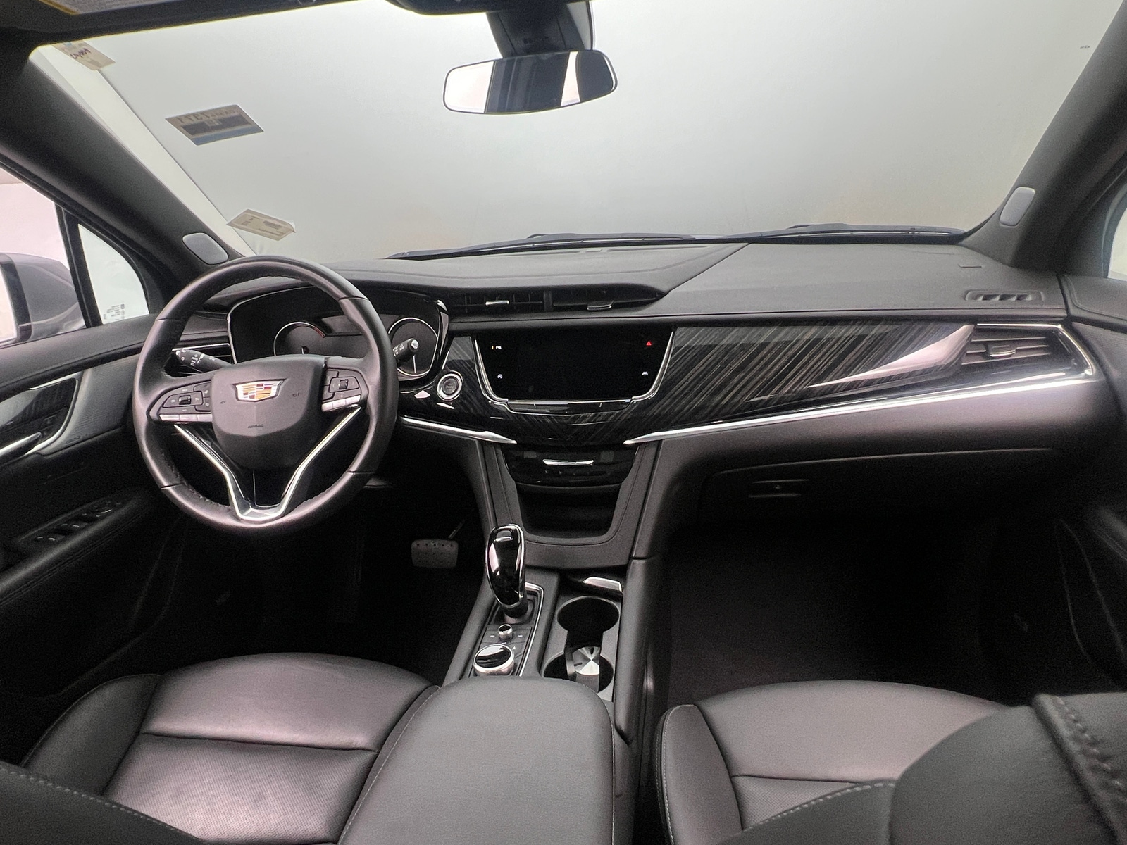 Thumbnail: 2025 Cadillac XT6 - 2