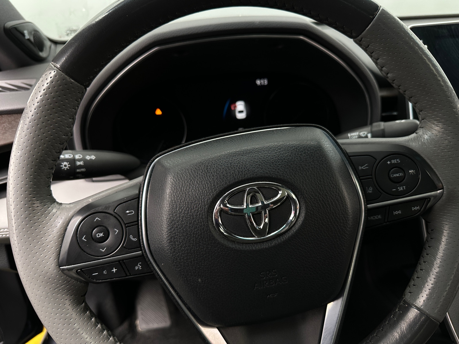 Thumbnail: 2020 Toyota Avalon - 4