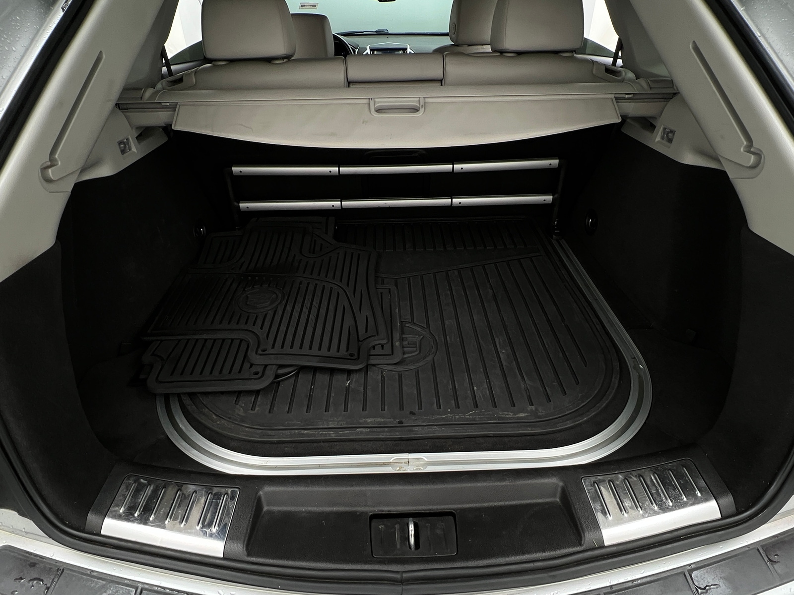 Thumbnail: 2016 Cadillac SRX - 6