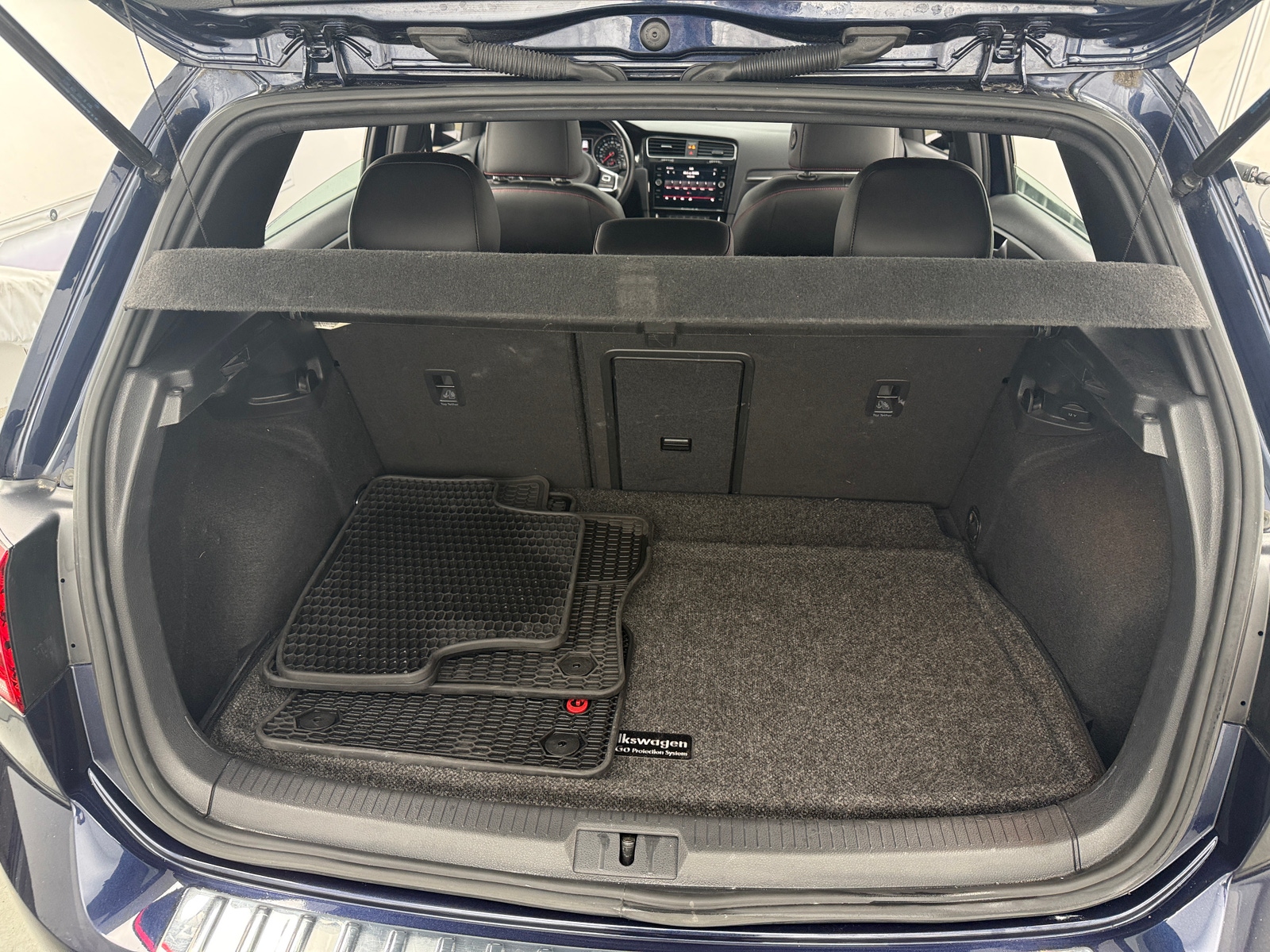 Thumbnail: 2019 Volkswagen Golf - 6