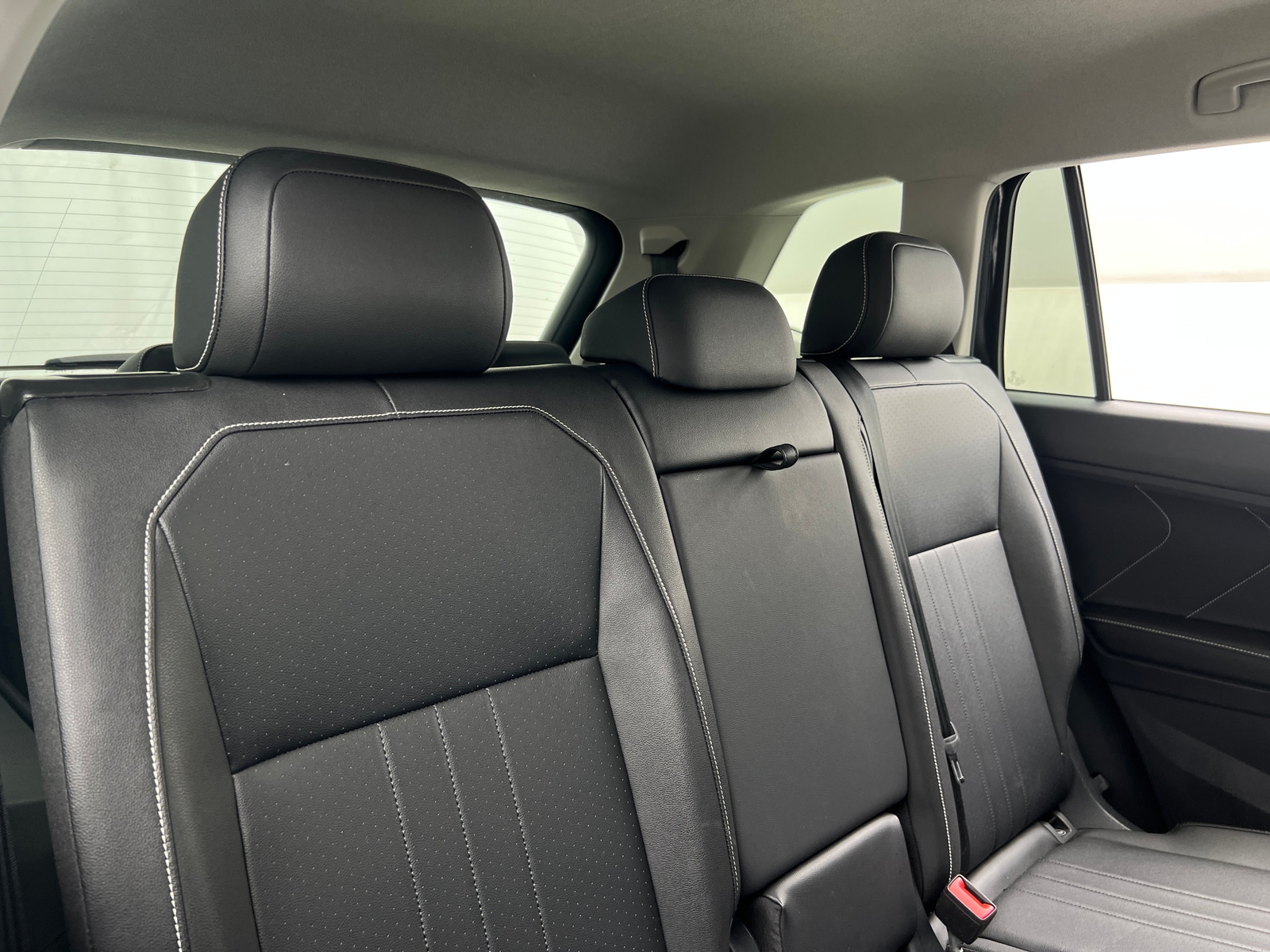 Thumbnail: 2024 Volkswagen Tiguan - 5