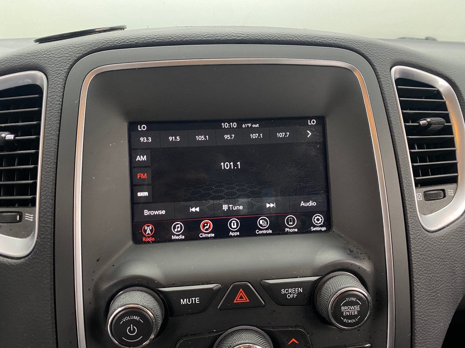 Thumbnail: 2019 Dodge Durango - 4