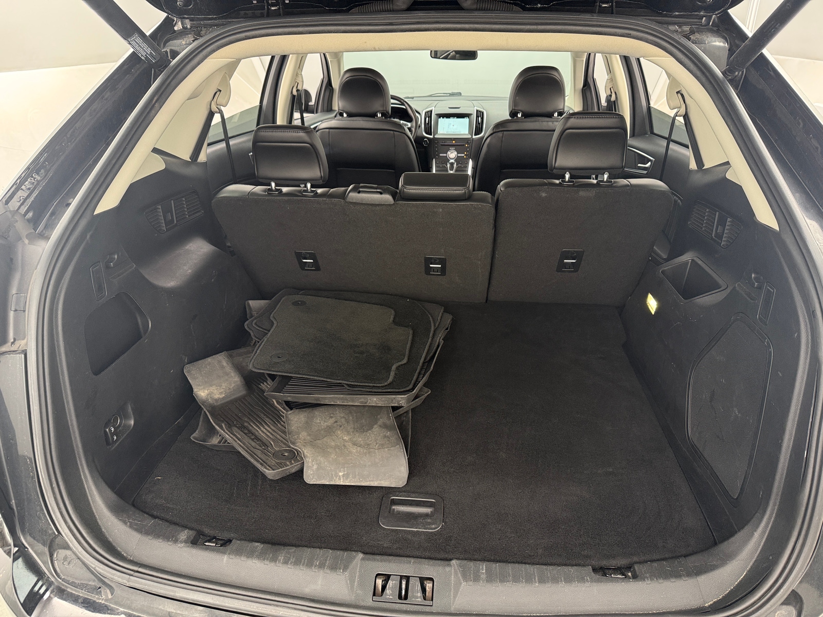 Thumbnail: 2018 Ford Edge - 6