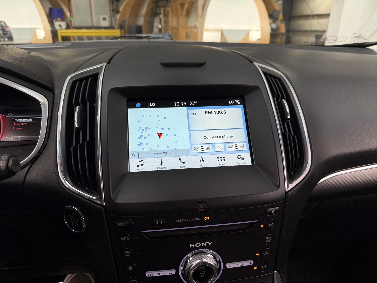 Thumbnail: 2018 Ford Edge - 3