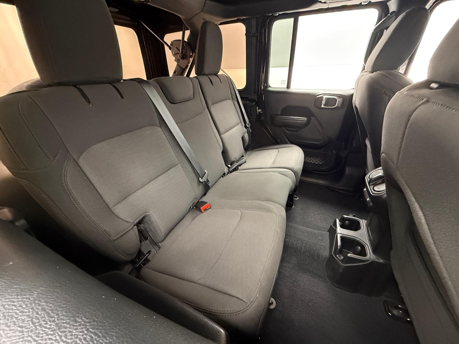 Thumbnail: 2020 Jeep Wrangler - 6