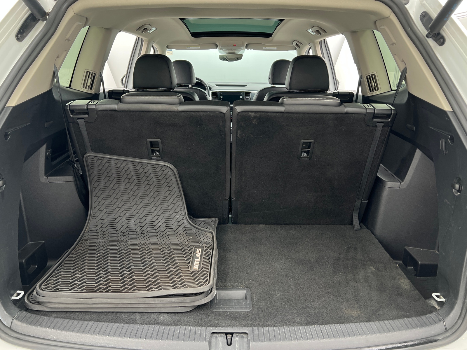 Thumbnail: 2021 Volkswagen Atlas - 6