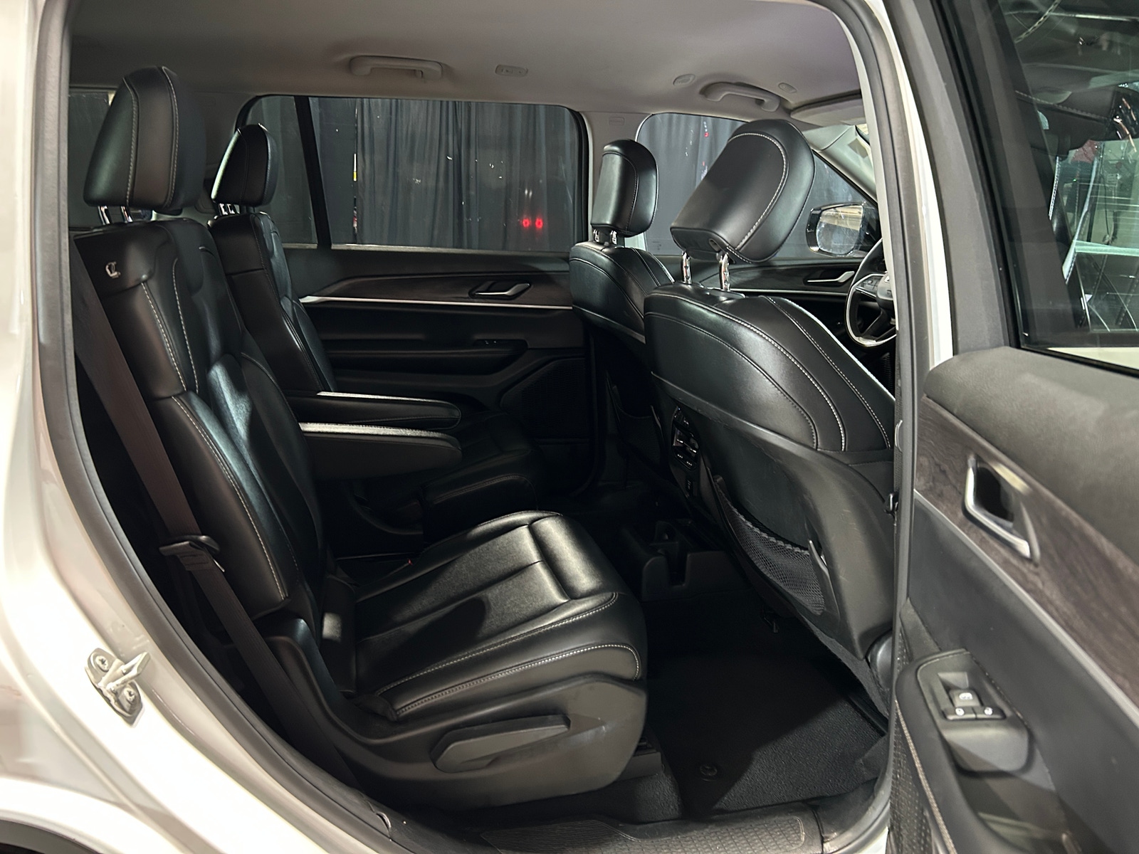 Thumbnail: 2023 Jeep Grand Cherokee L - 5