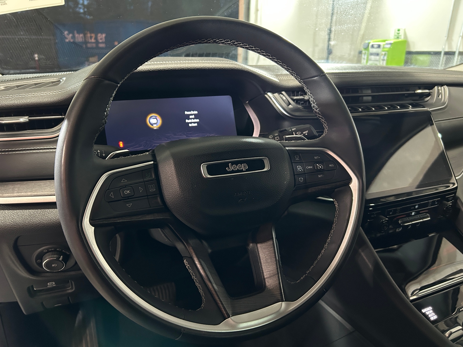 Thumbnail: 2023 Jeep Grand Cherokee L - 4