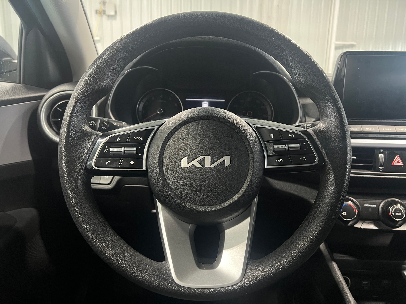 Thumbnail: 2024 Kia Forte - 5