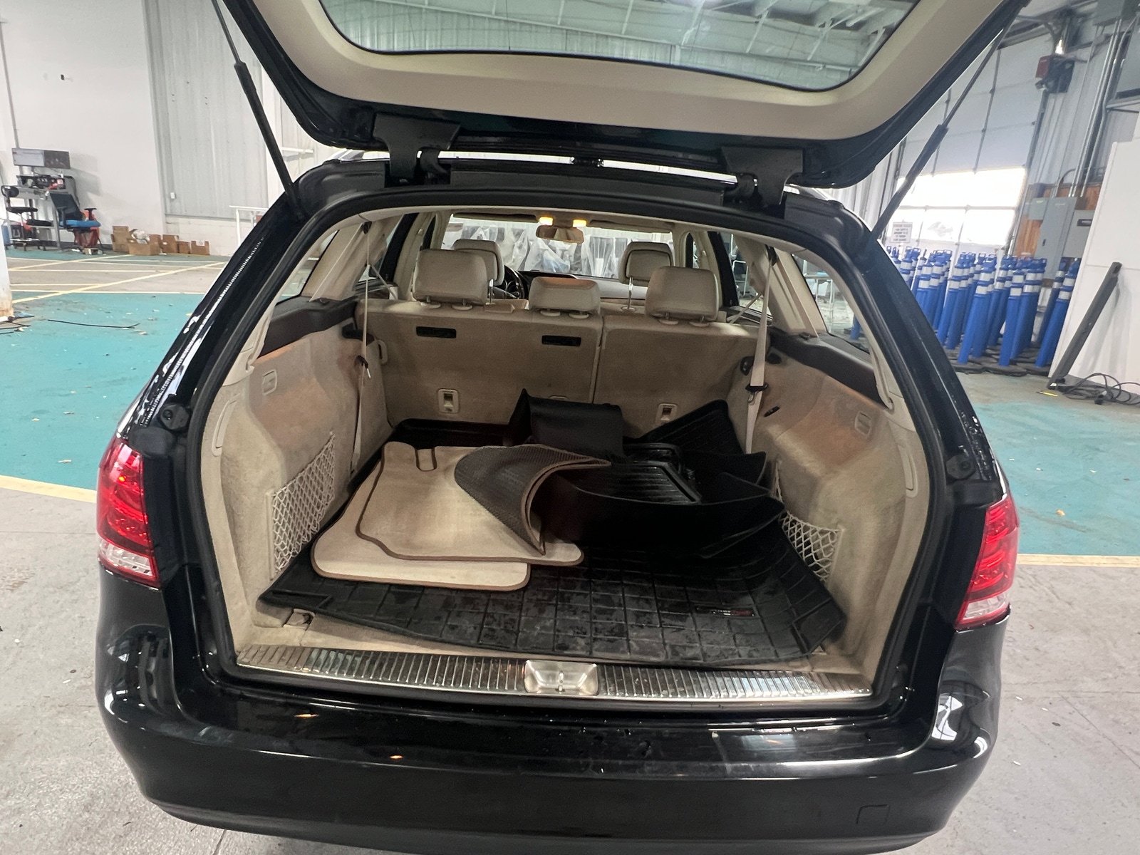 Thumbnail: 2016 Mercedes-Benz E-Class - 6