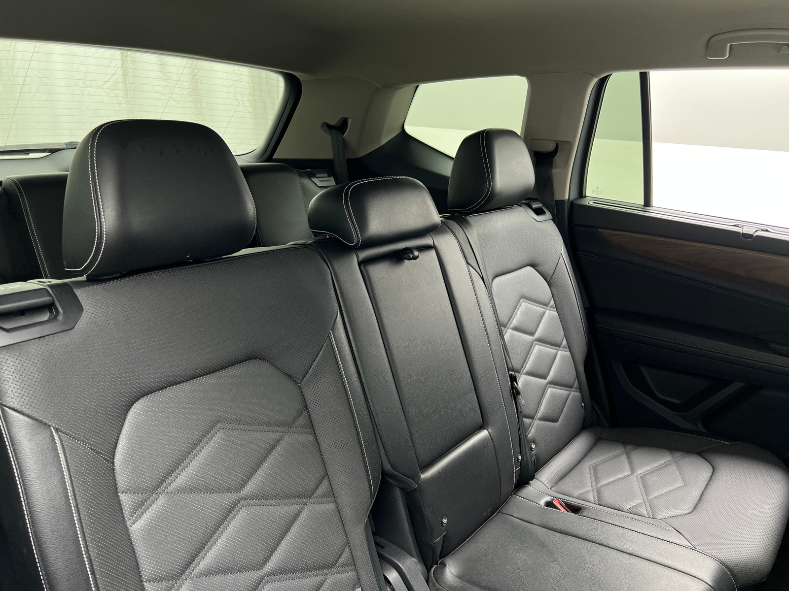 Thumbnail: 2024 Volkswagen Atlas - 5