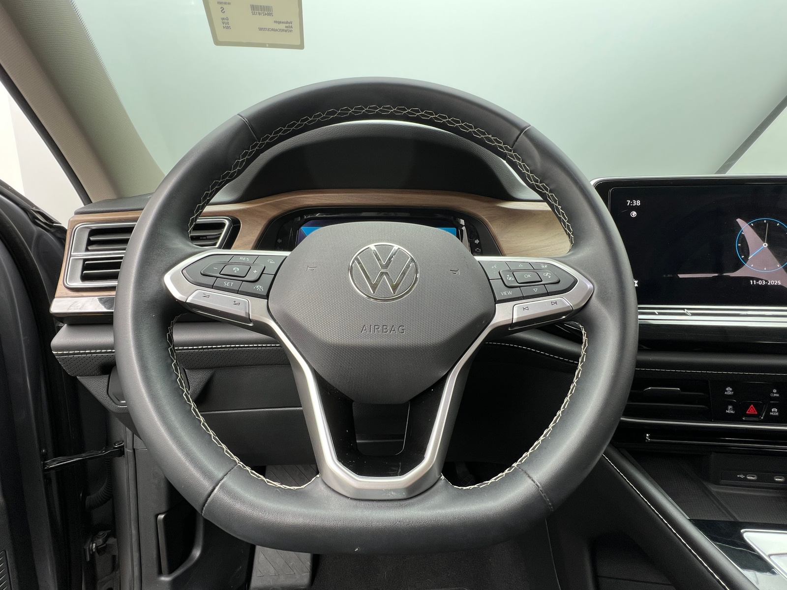 Thumbnail: 2024 Volkswagen Atlas - 4