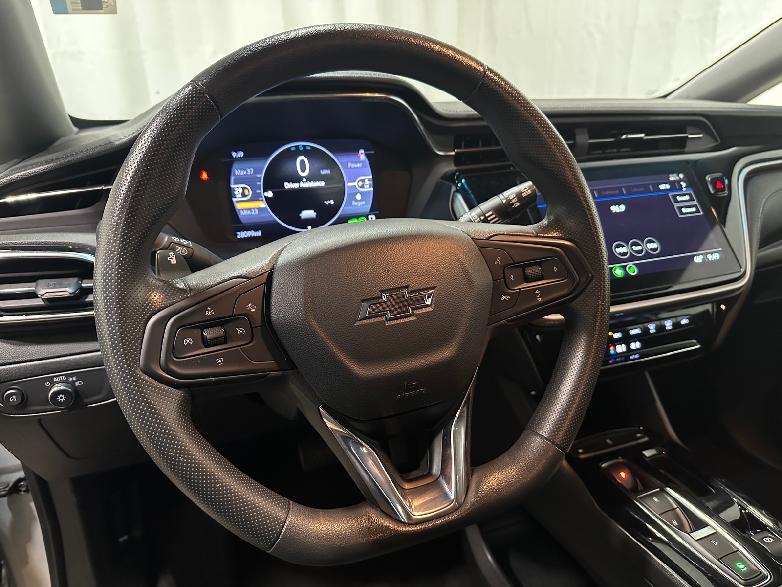 Thumbnail: 2023 Chevrolet Bolt EV - 5