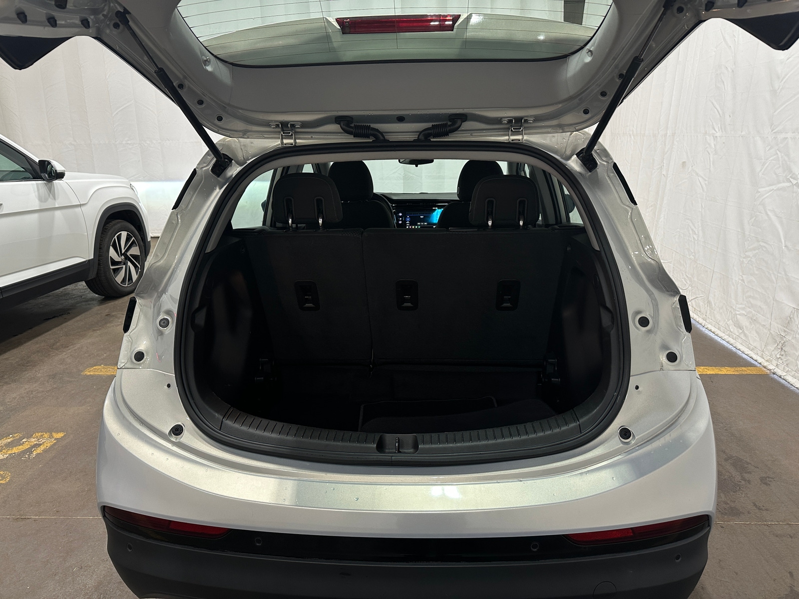 Thumbnail: 2023 Chevrolet Bolt EV - 7