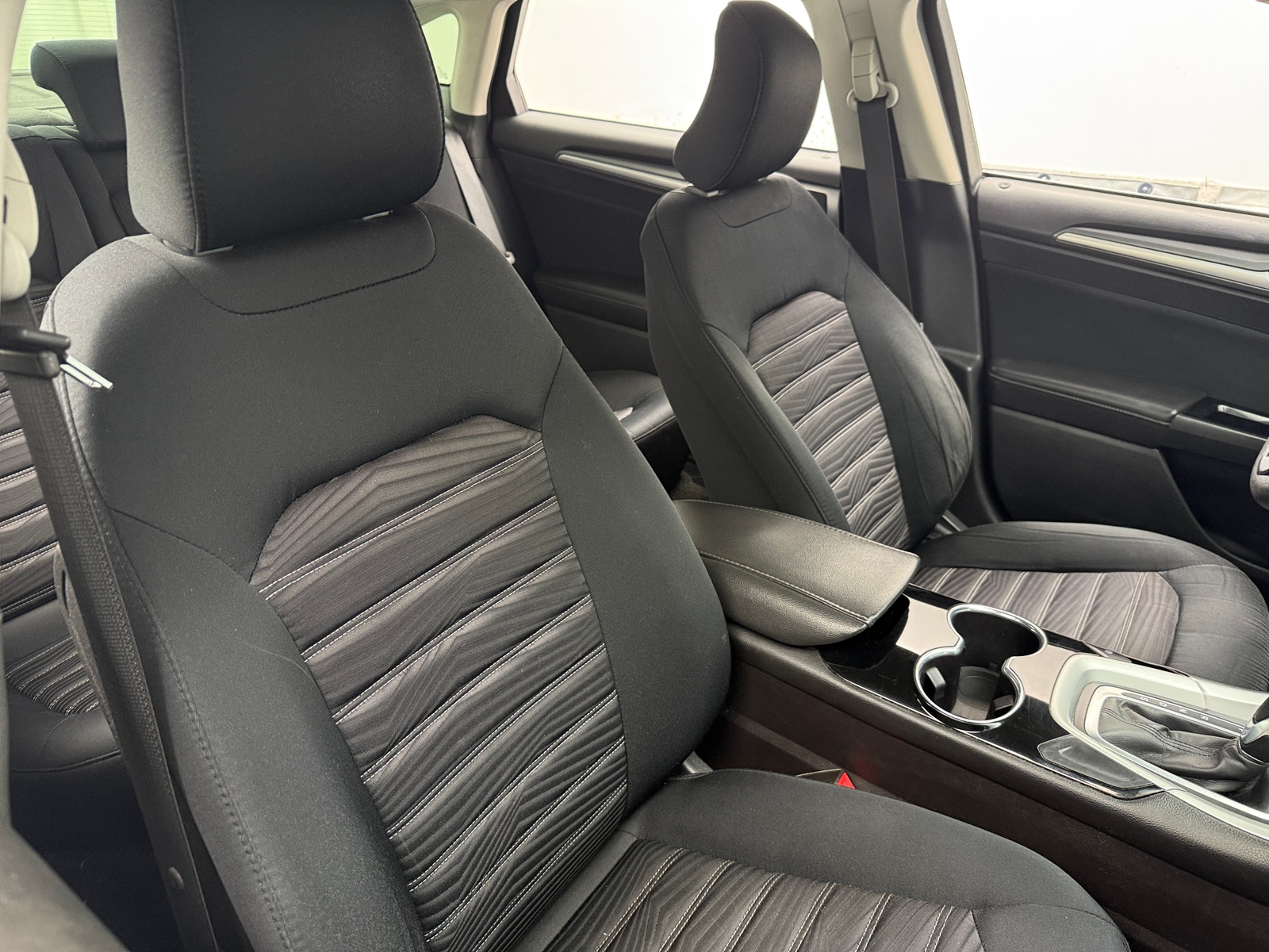 Thumbnail: 2016 Ford Fusion - 2