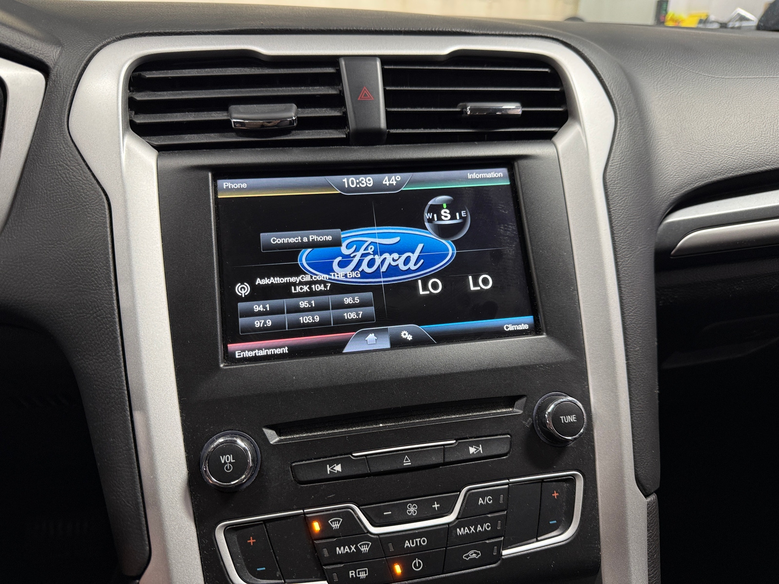 Thumbnail: 2016 Ford Fusion - 4