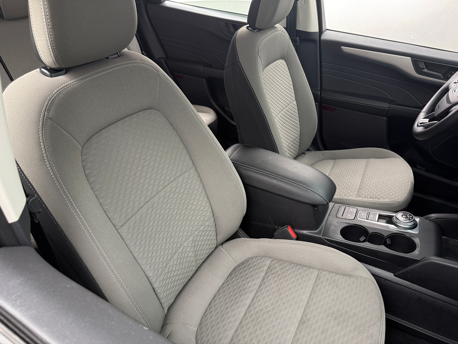 Thumbnail: 2022 Ford Escape - 2