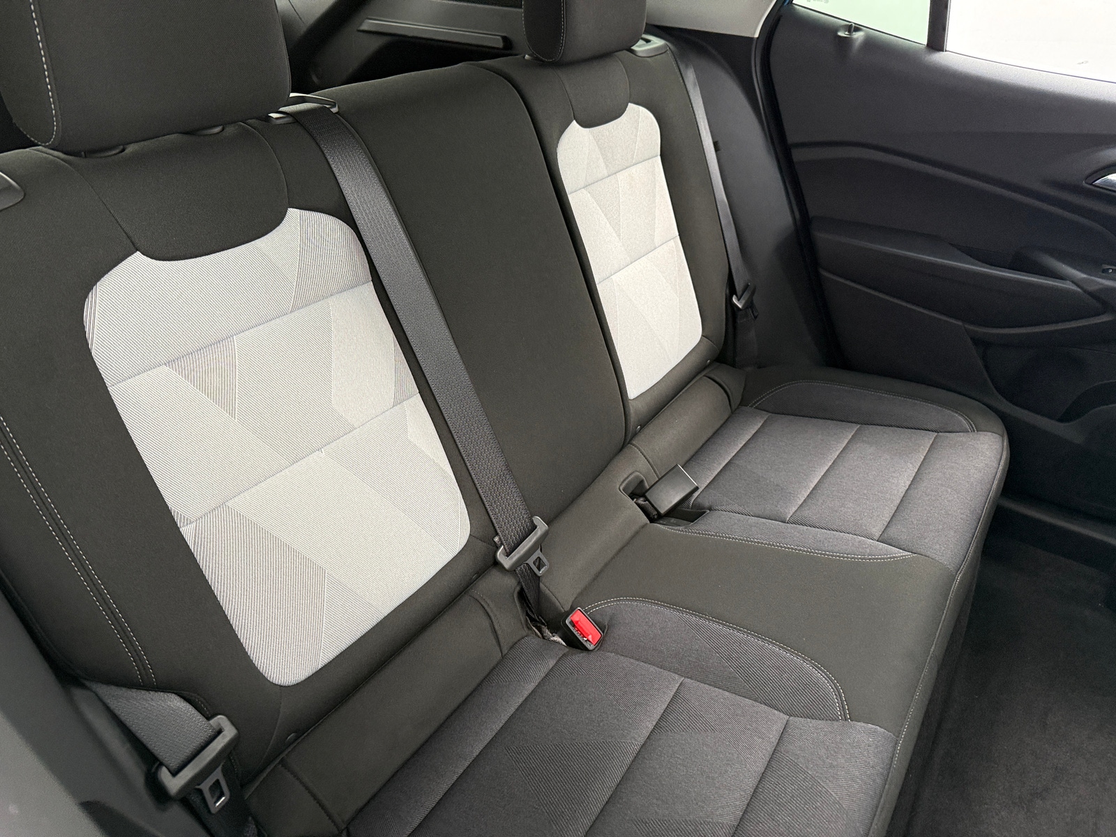 Thumbnail: 2025 Chevrolet Trax - 6