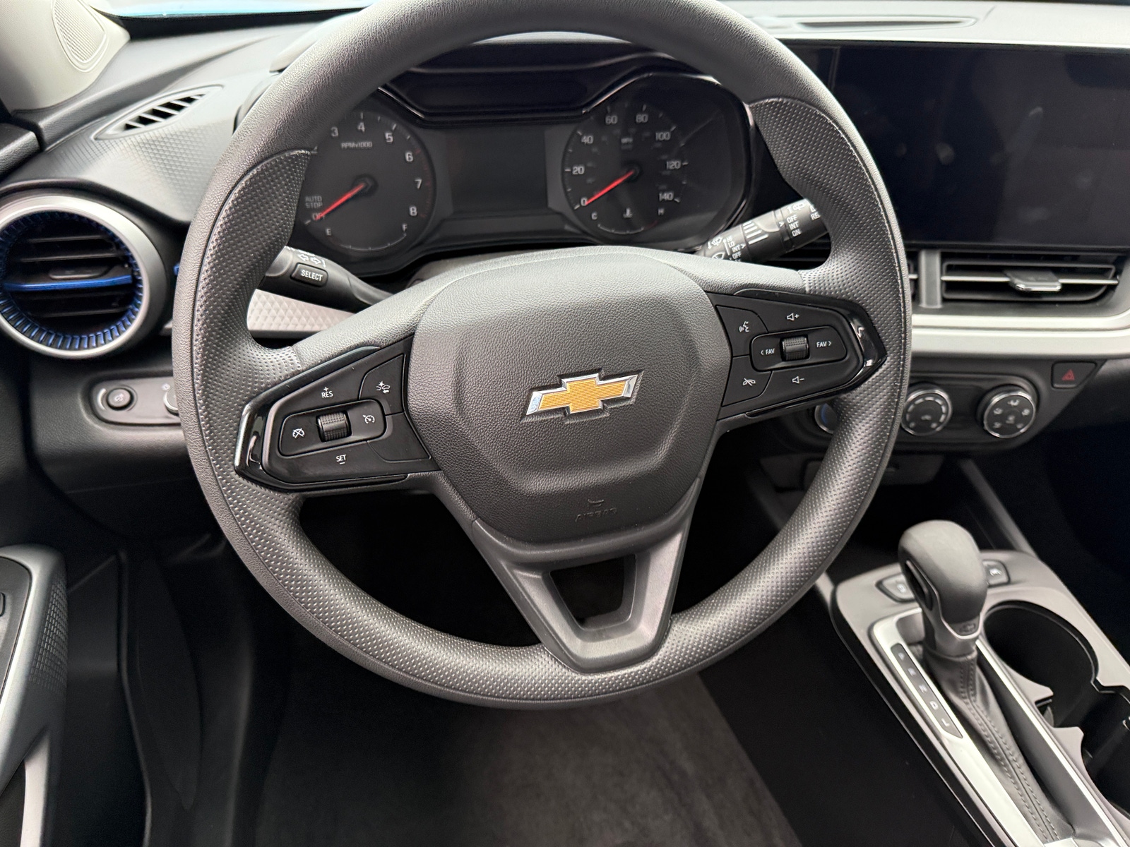 Thumbnail: 2025 Chevrolet Trax - 5