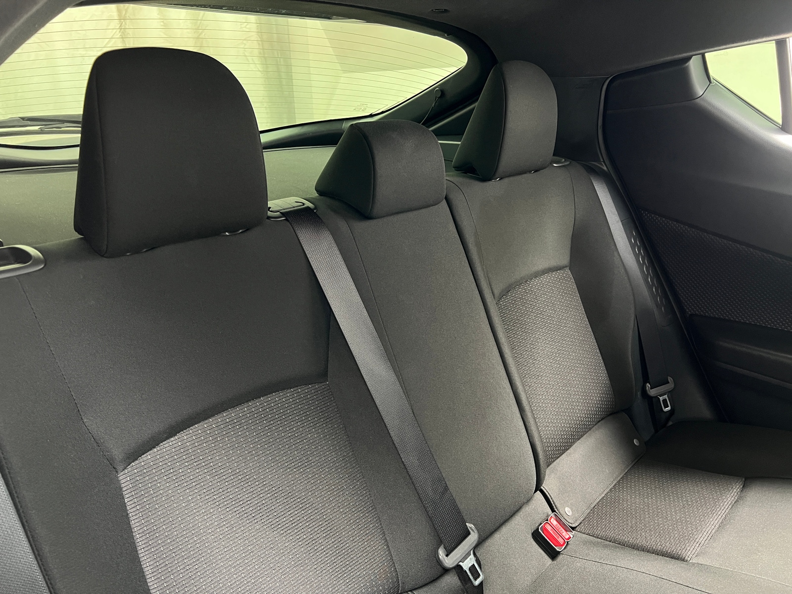 Thumbnail: 2018 Toyota C-HR - 6