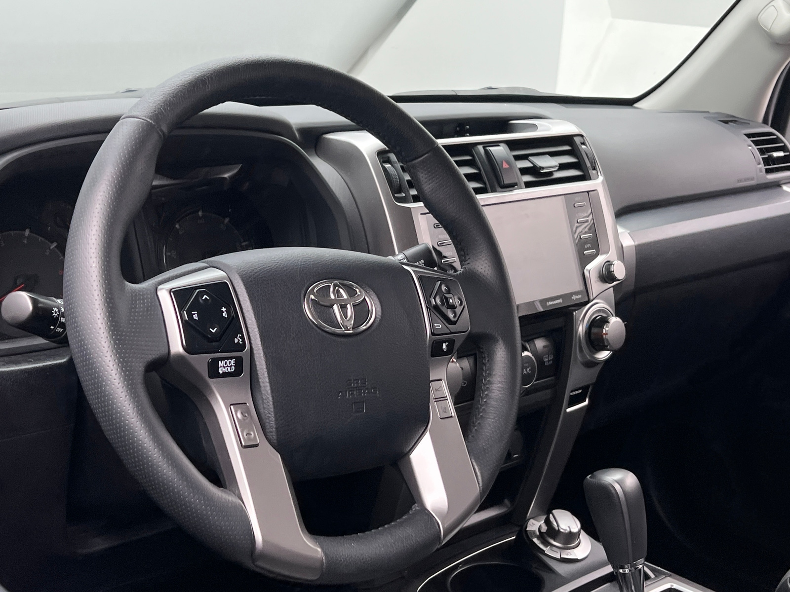 Thumbnail: 2022 Toyota 4Runner - 4